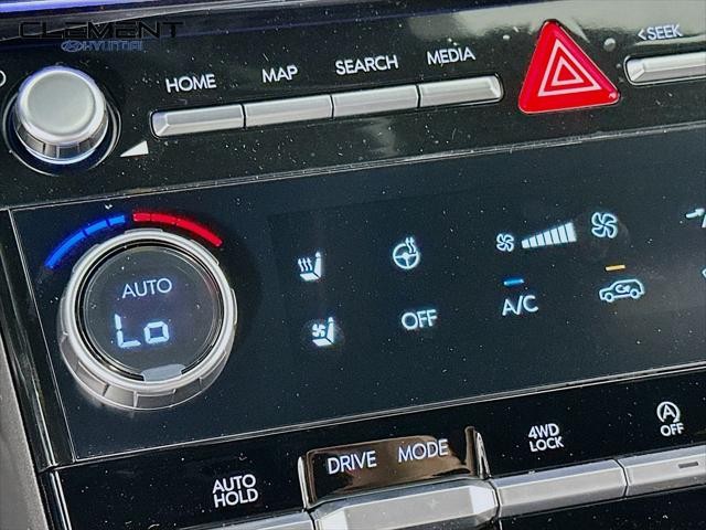 Hyundai Santa Fe Vehicle Full-screen Gallery Image 20