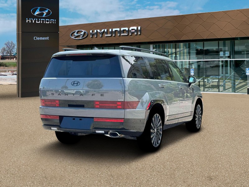 Hyundai Santa Fe Vehicle Full-screen Gallery Image 7