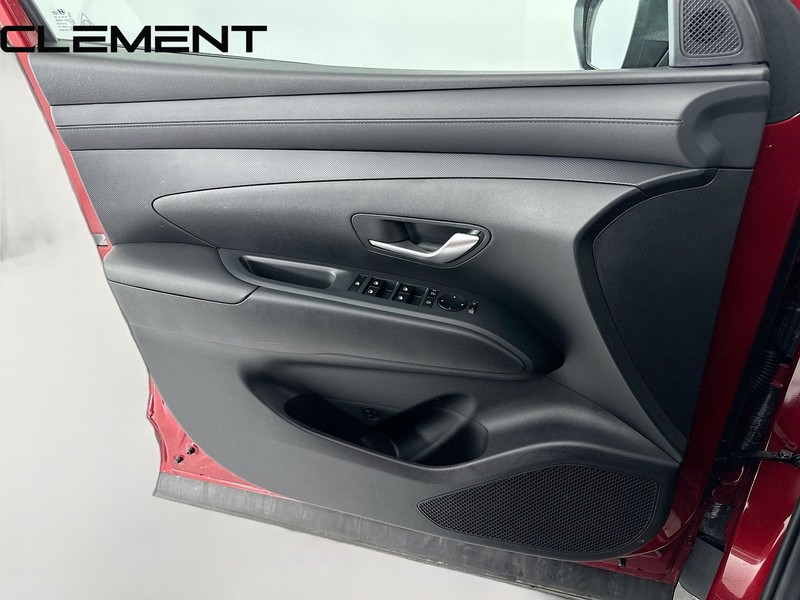 Hyundai Tucson Vehicle Full-screen Gallery Image 27