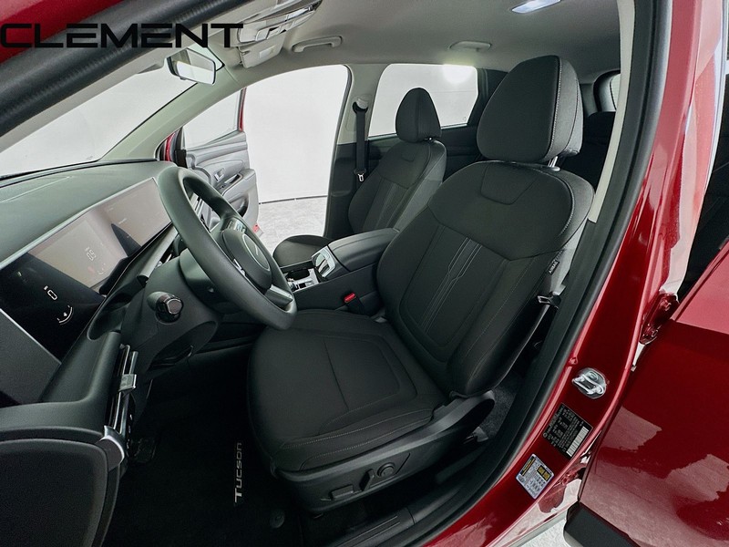 Hyundai Tucson Vehicle Full-screen Gallery Image 29