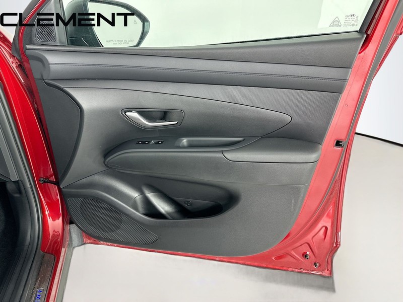 Hyundai Tucson Vehicle Full-screen Gallery Image 35