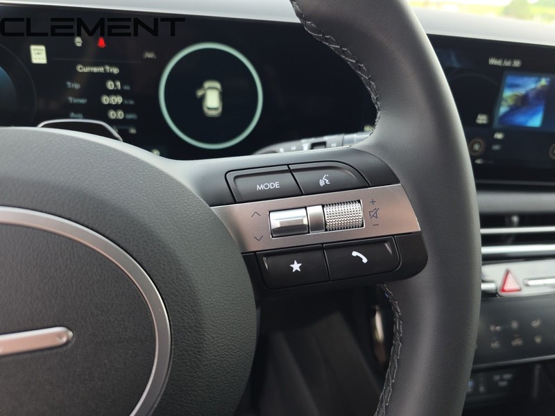 Hyundai Tucson Vehicle Full-screen Gallery Image 15
