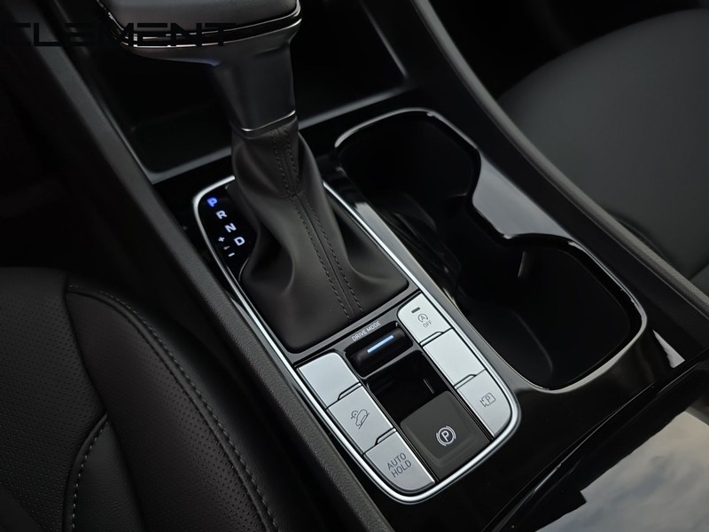 Hyundai Tucson Vehicle Full-screen Gallery Image 25
