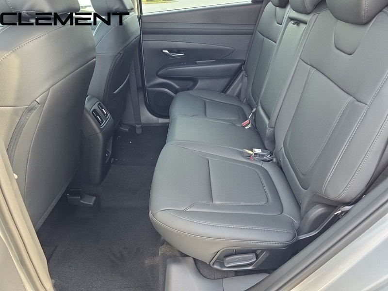 Hyundai Tucson Vehicle Full-screen Gallery Image 35
