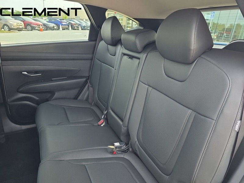 Hyundai Tucson Vehicle Full-screen Gallery Image 36