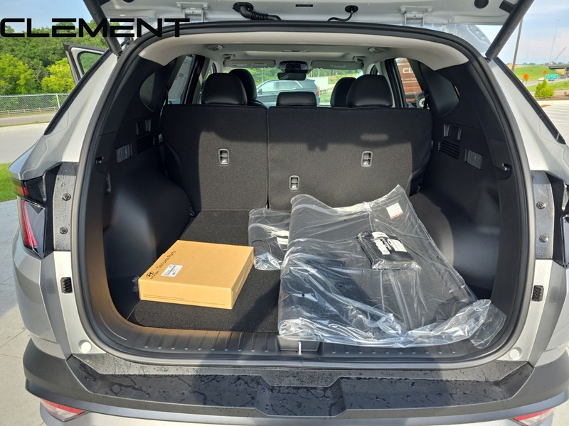 Hyundai Tucson Vehicle Full-screen Gallery Image 37