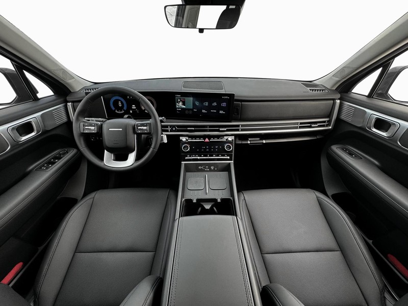 Hyundai Santa Fe Vehicle Full-screen Gallery Image 13