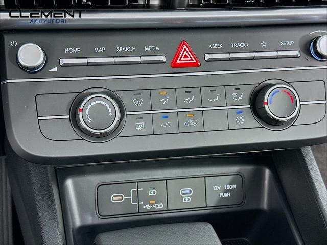 Hyundai Tucson Vehicle Full-screen Gallery Image 19