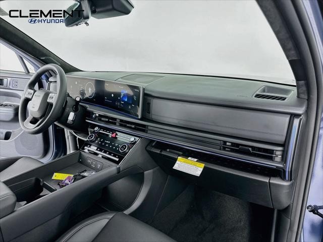 Hyundai Santa Fe Vehicle Full-screen Gallery Image 31