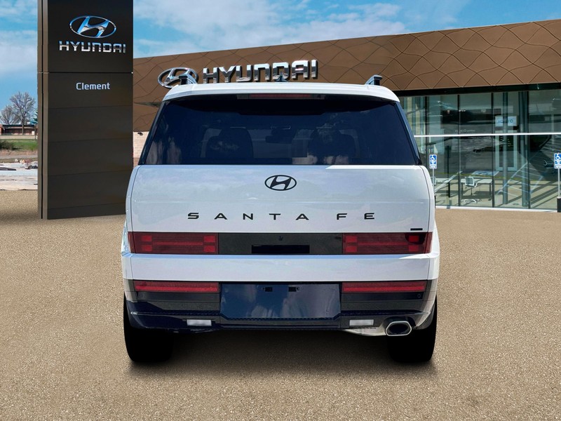 Hyundai Santa Fe Vehicle Full-screen Gallery Image 6