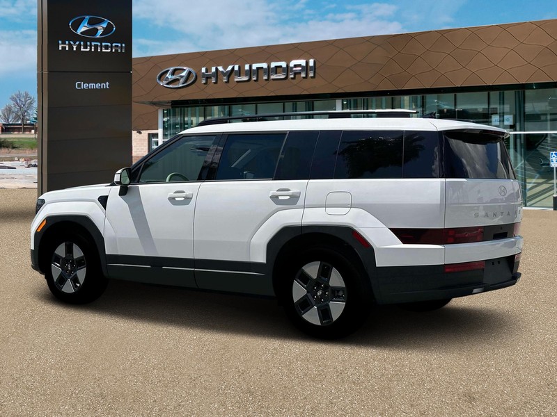 Hyundai Santa Fe Hybrid Vehicle Full-screen Gallery Image 4