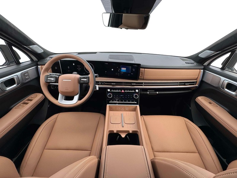 Hyundai Santa Fe Vehicle Full-screen Gallery Image 13