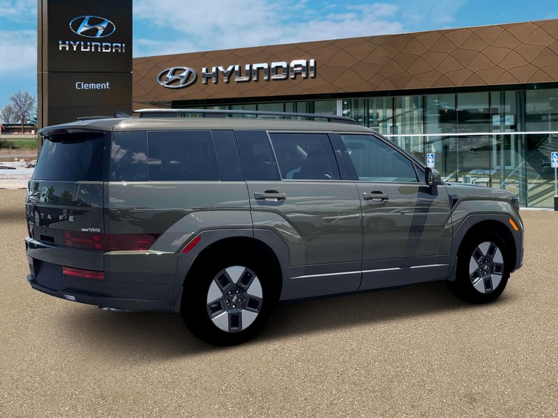 Hyundai Santa Fe Hybrid Vehicle Full-screen Gallery Image 8