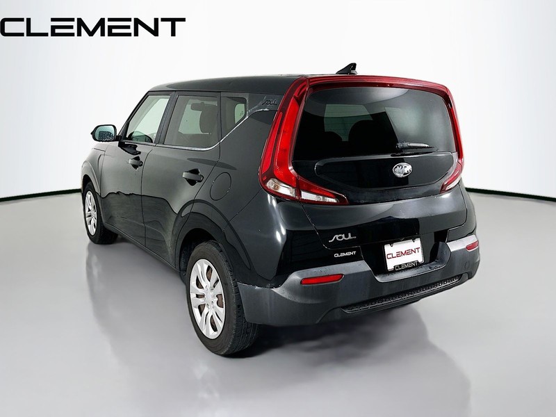 Kia Soul Vehicle Full-screen Gallery Image 10