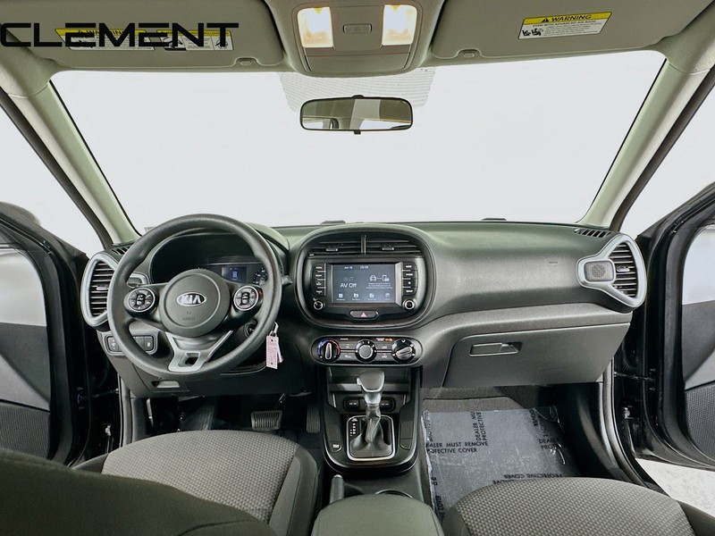 Kia Soul Vehicle Full-screen Gallery Image 12