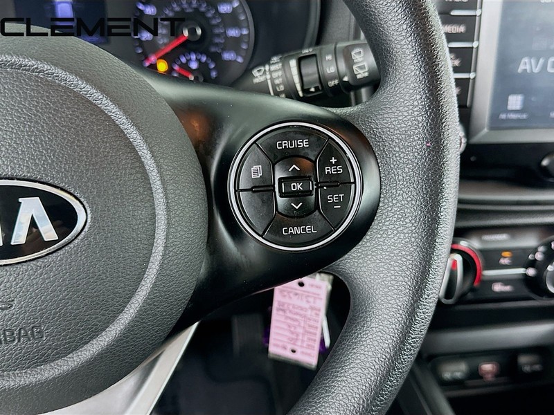 Kia Soul Vehicle Full-screen Gallery Image 17