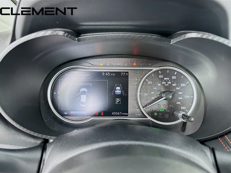 Nissan Versa Vehicle Full-screen Gallery Image 17