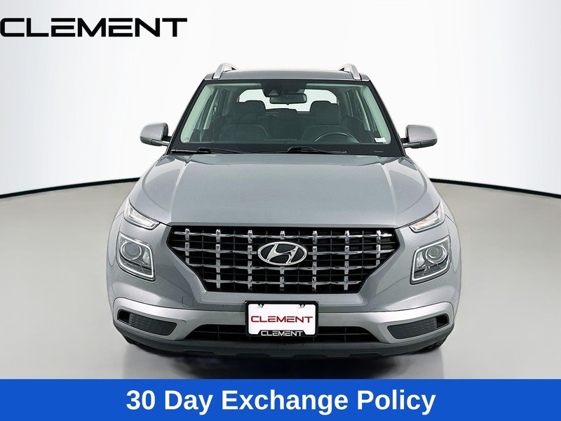 Hyundai Venue Vehicle Image 03