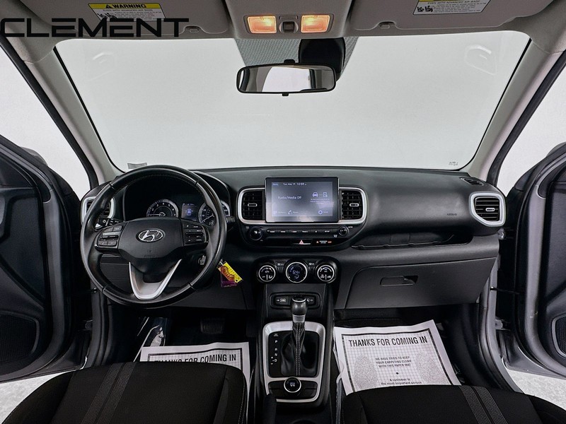 Hyundai Venue Vehicle Image 12