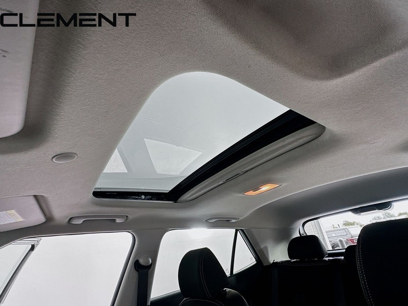 Hyundai Venue Vehicle Image 24