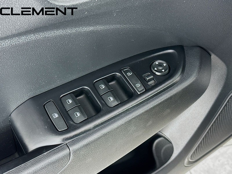 Hyundai Venue Vehicle Image 25