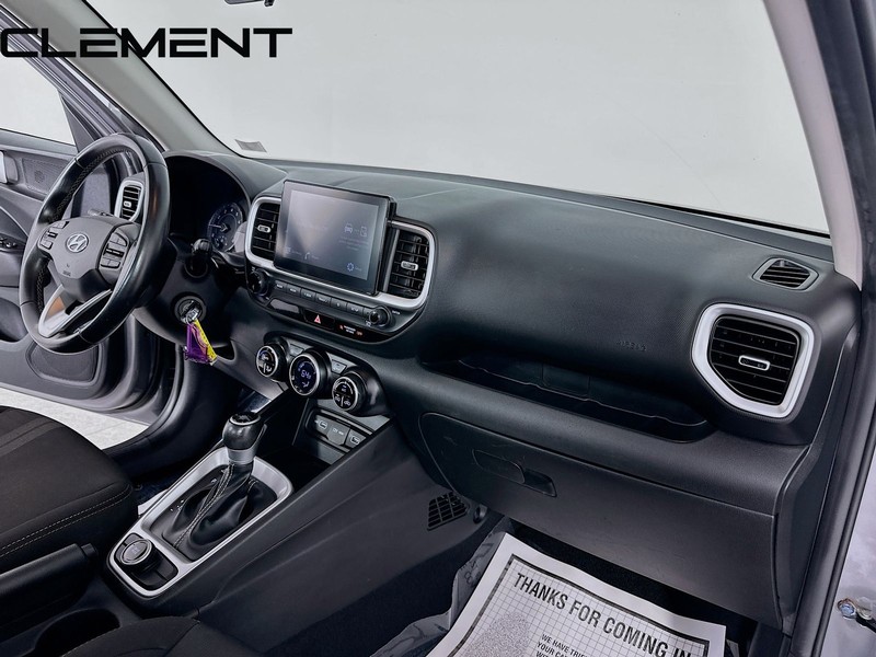 Hyundai Venue Vehicle Image 34