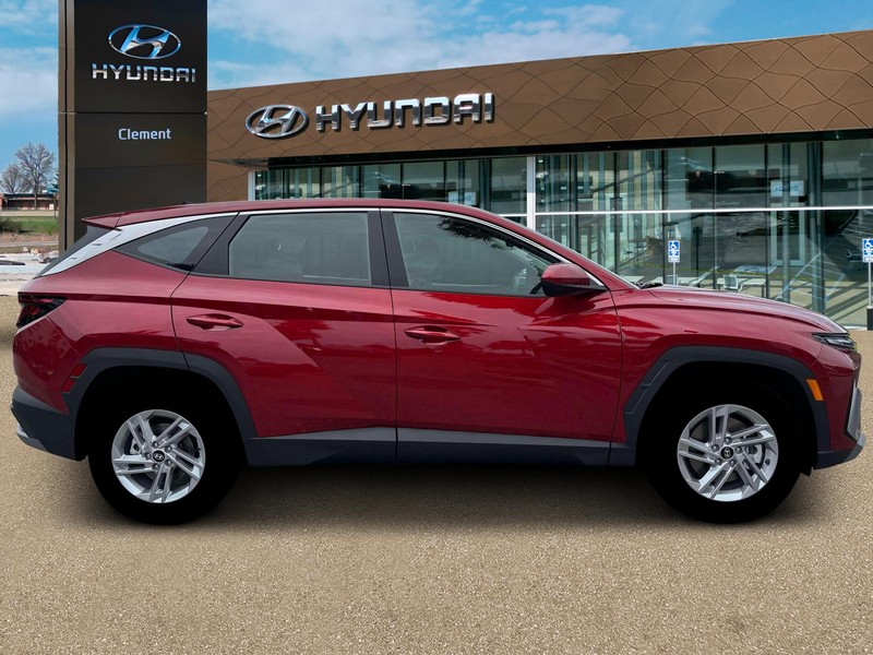 Hyundai Tucson Vehicle Full-screen Gallery Image 9