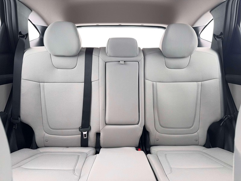 Hyundai Tucson Vehicle Full-screen Gallery Image 16