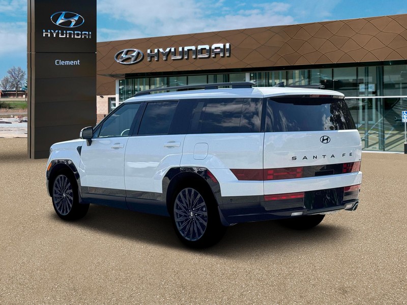 Hyundai Santa Fe Vehicle Full-screen Gallery Image 5