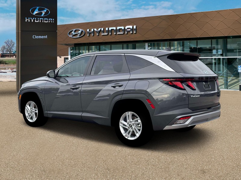 Hyundai Tucson Vehicle Full-screen Gallery Image 4
