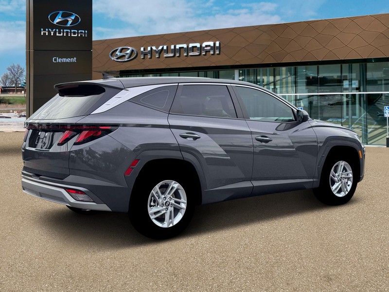 Hyundai Tucson Vehicle Full-screen Gallery Image 8