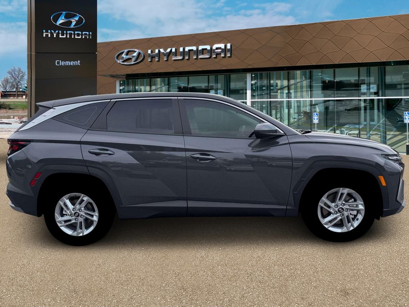 Hyundai Tucson Vehicle Full-screen Gallery Image 9