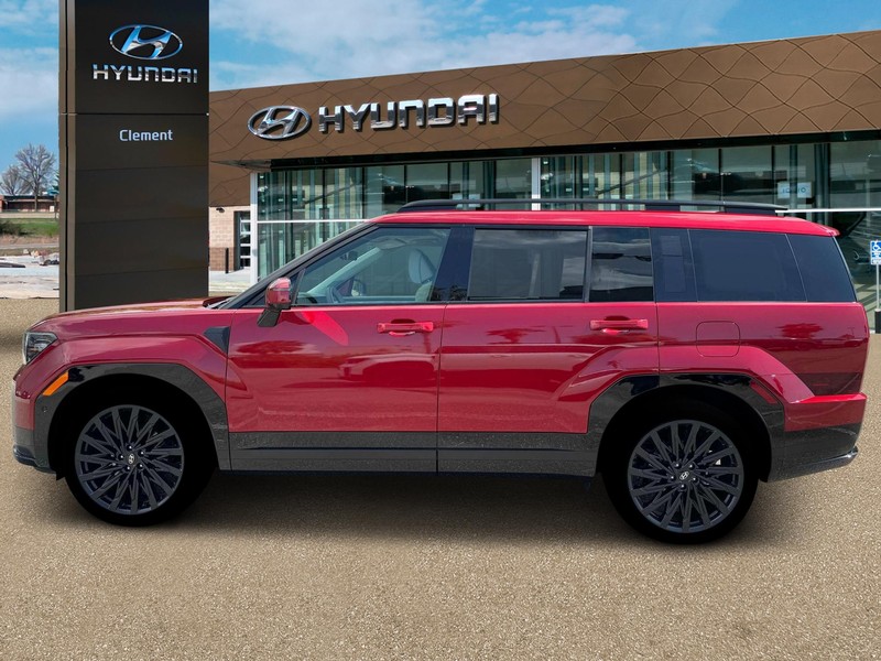 Hyundai Santa Fe Vehicle Full-screen Gallery Image 3