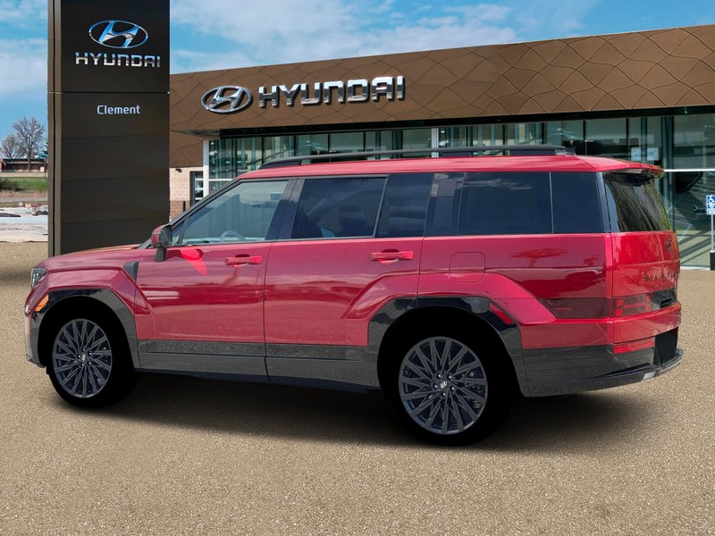 Hyundai Santa Fe Vehicle Full-screen Gallery Image 4