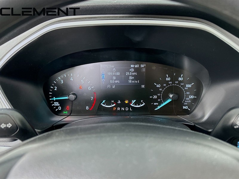 Ford Escape Vehicle Full-screen Gallery Image 18