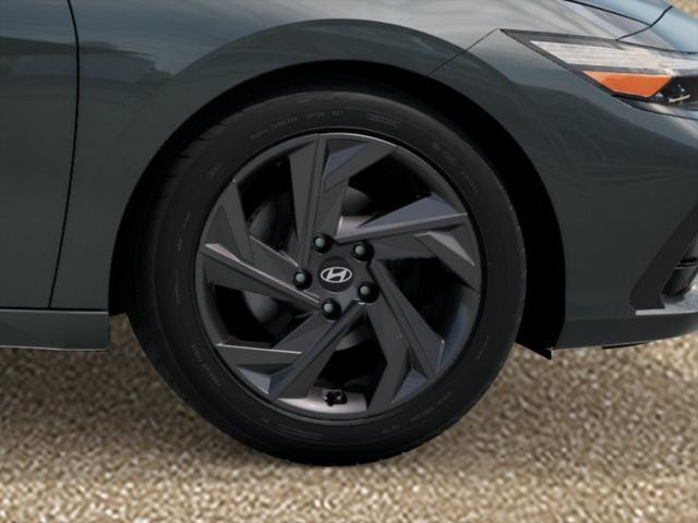 Hyundai Elantra Vehicle Full-screen Gallery Image 8