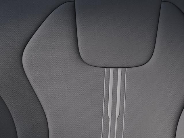 Hyundai Elantra Vehicle Full-screen Gallery Image 17