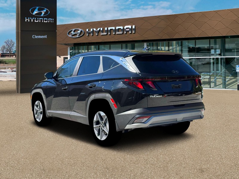 Hyundai Tucson Hybrid Vehicle Full-screen Gallery Image 5