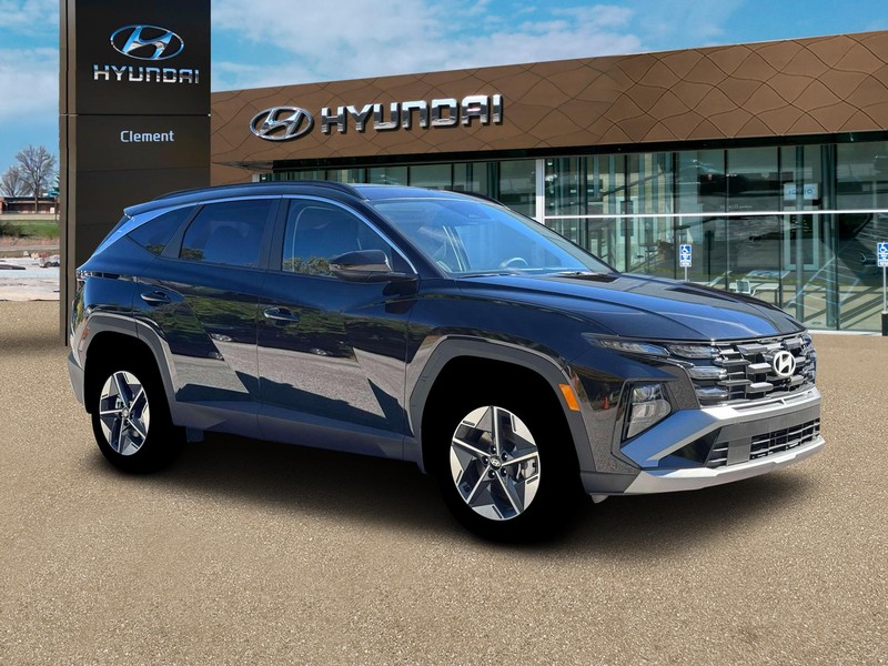 Hyundai Tucson Hybrid Vehicle Full-screen Gallery Image 10