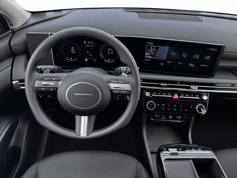Hyundai Tucson Hybrid Vehicle Full-screen Gallery Image 17