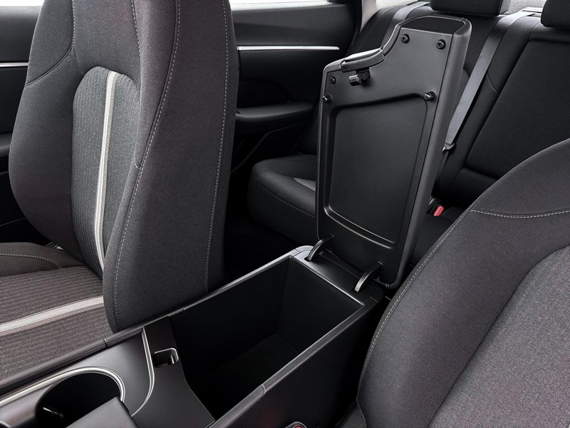 Hyundai Sonata Vehicle Full-screen Gallery Image 18
