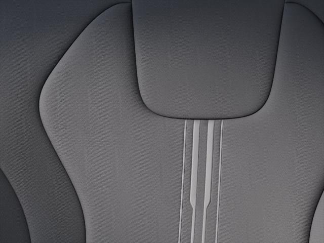 Hyundai Elantra Vehicle Full-screen Gallery Image 17