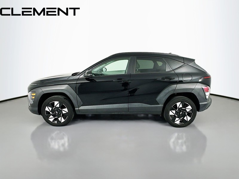 Hyundai Kona Vehicle Full-screen Gallery Image 6