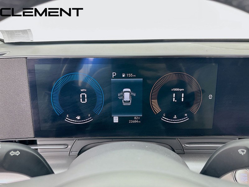 Hyundai Kona Vehicle Full-screen Gallery Image 18