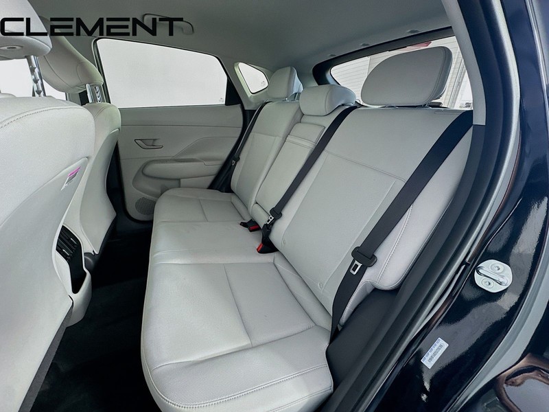 Hyundai Kona Vehicle Full-screen Gallery Image 30