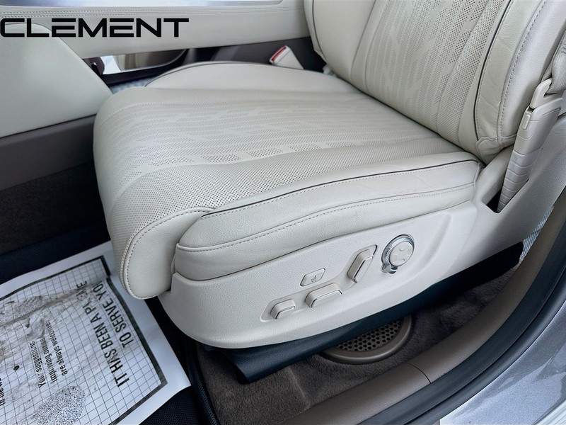 Genesis GV80 Vehicle Image 30