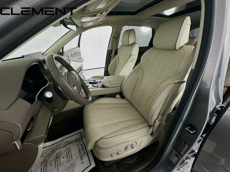 Genesis GV80 Vehicle Image 32
