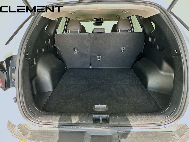 Hyundai Tucson Vehicle Full-screen Gallery Image 11