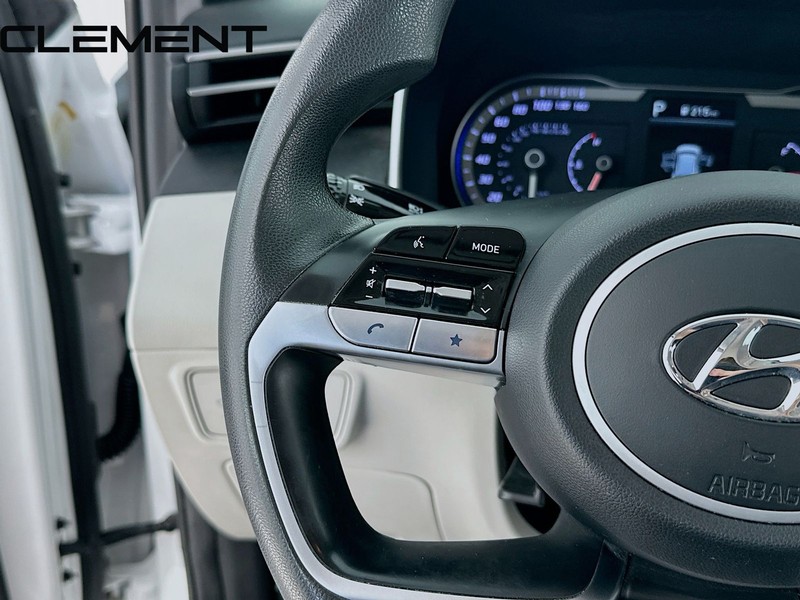 Hyundai Tucson Vehicle Full-screen Gallery Image 15