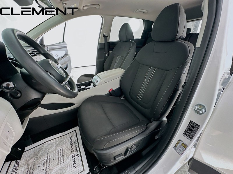 Hyundai Tucson Vehicle Full-screen Gallery Image 29